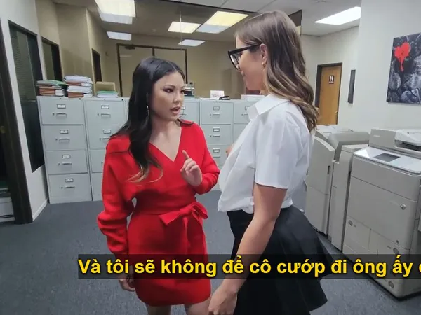 phim sex viet nam loan luan Bố dượng may mắn đụ cùng lúc con gái và em trợ lý riêng